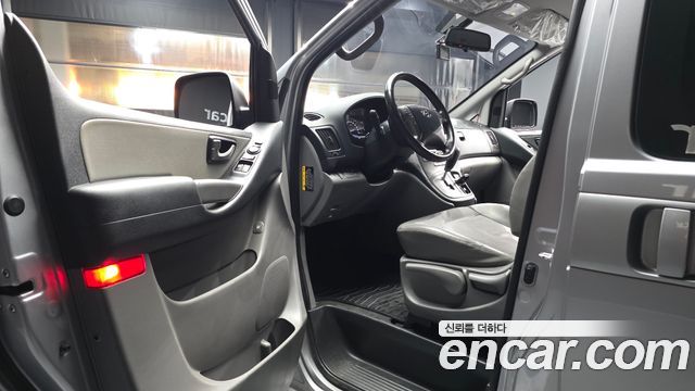 Hyundai Grand Starex Van 5-Seater Modern 2021 — фото 10