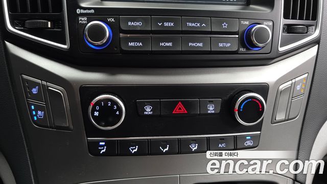 Hyundai Grand Starex Van 5-Seater Modern 2021 — фото 16