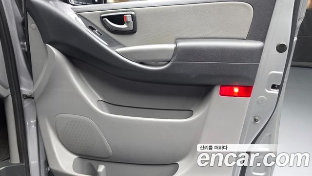 Hyundai Grand Starex Van 5-Seater Modern 2021 — фото 25