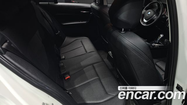 BMW 1 Series (F20) 118d Sport 5Door 2017 — фото 16