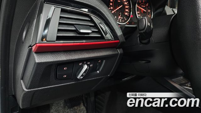 BMW 1 Series (F20) 118d Sport 5Door 2017 — фото 21