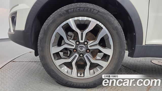 KG Mobility (SsangYong) Korando C 2.2 RX 2WD DLX 2016 — фото 5