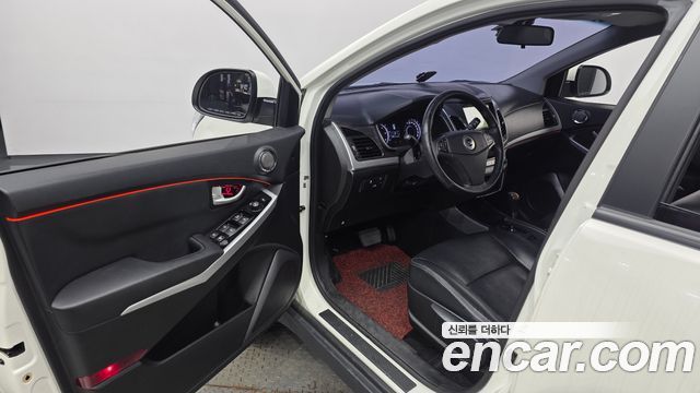 KG Mobility (SsangYong) Korando C 2.2 RX 2WD DLX 2016 — фото 10