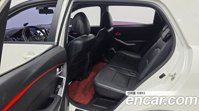 KG Mobility (SsangYong) Korando C 2.2 RX 2WD DLX 2016 — фото 11