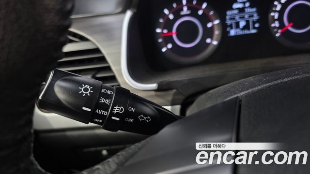 KG Mobility (SsangYong) Korando C 2.2 RX 2WD DLX 2016 — фото 14