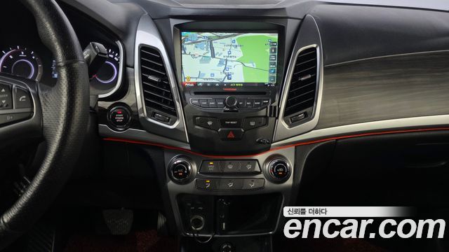 KG Mobility (SsangYong) Korando C 2.2 RX 2WD DLX 2016 — фото 18
