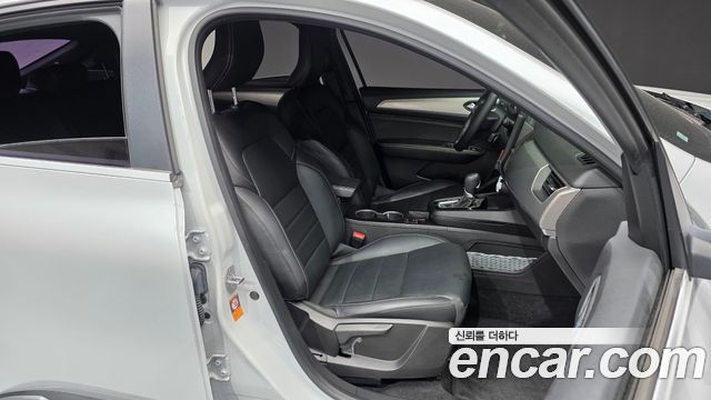Renault Korea Arkana 1.6 E-TECH Techno 2025 — фото 26