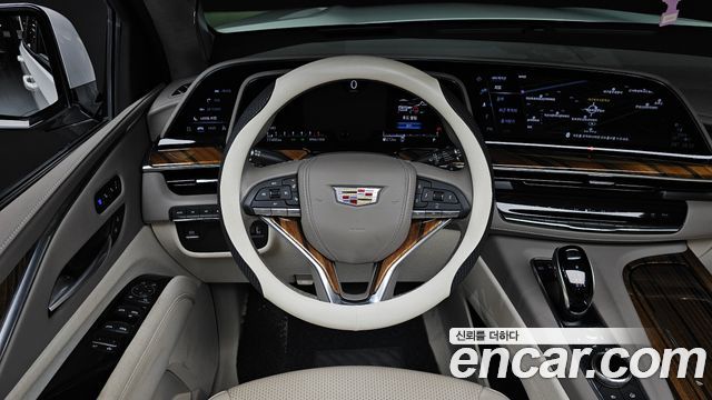 Cadillac Escalade (V) 6.2 Sports Platinum 2021 — фото 12