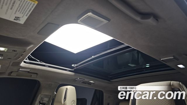 Cadillac Escalade (V) 6.2 Sports Platinum 2021 — фото 18