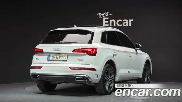 Audi Q5 (FY) 40 TDI Quattro Premium 2021 — фото 2