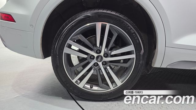 Audi Q5 (FY) 40 TDI Quattro Premium 2021 — фото 5