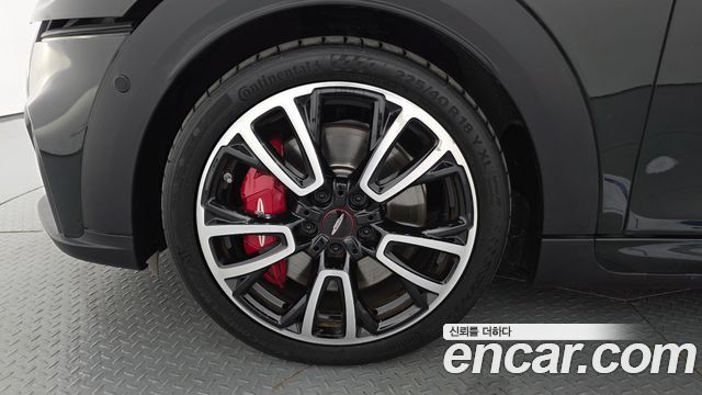 MINI Cooper S JCW 3rd Generation 2023 — фото 5