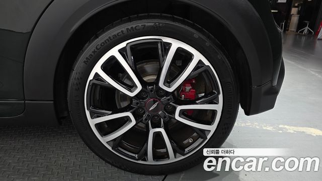MINI Cooper S JCW 3rd Generation 2023 — фото 21