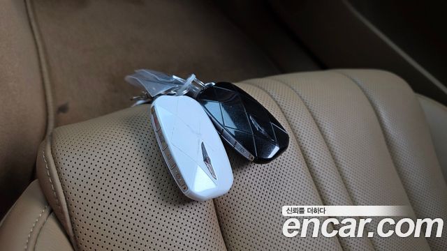 Genesis G80 (RG3) Gasoline 2.5 Turbo 2WD 2025 — фото 20