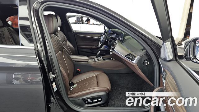 BMW 5 Series (G30) 530i M Sport Package Plus 2020 — фото 11