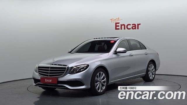 Mercedes-Benz E-Class (W213) E220d Exclusive 2019 — фото 1