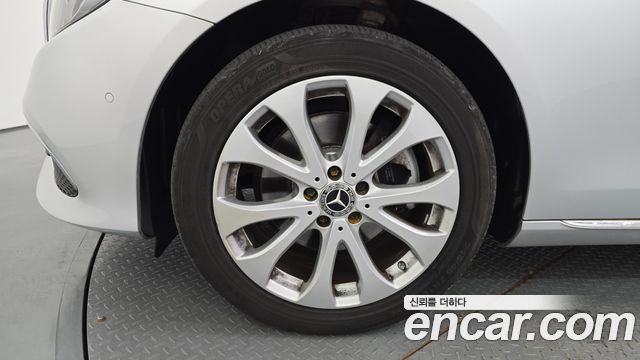 Mercedes-Benz E-Class (W213) E220d Exclusive 2019 — фото 5