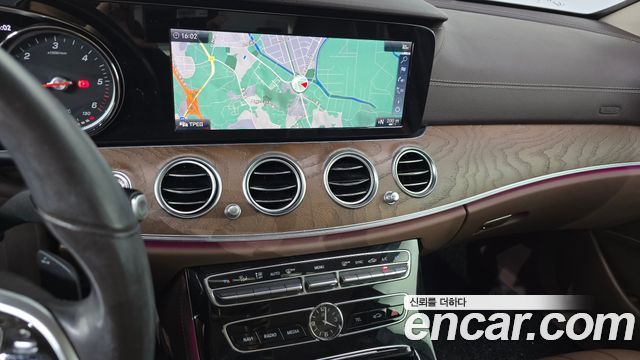 Mercedes-Benz E-Class (W213) E220d Exclusive 2019 — фото 12