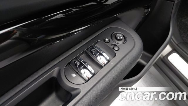 MINI Cooper Clubman Standard 2nd 2016 — фото 20