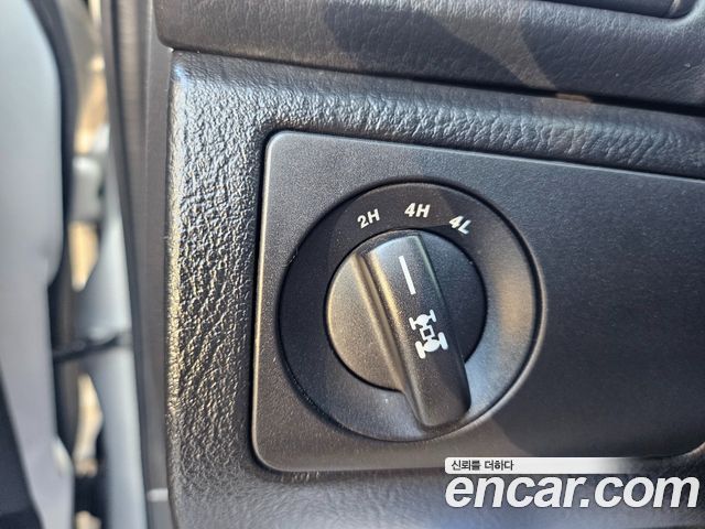 KG Mobility (SsangYong) Super Rexton 4WD RX4 High Deluxe 2011 — фото 20