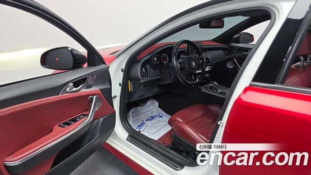 Kia Stinger 3.3 Turbo AWD GT 2020 — фото 10