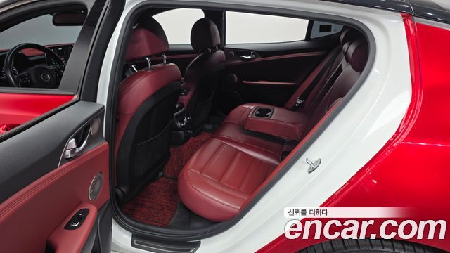Kia Stinger 3.3 Turbo AWD GT 2020 — фото 12
