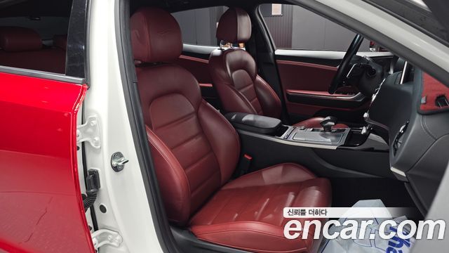 Kia Stinger 3.3 Turbo AWD GT 2020 — фото 26