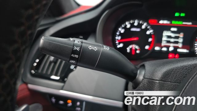Kia Stinger 3.3 Turbo AWD GT 2020 — фото 34