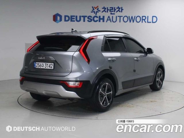 Kia Niro Prestige 2026 — фото 2