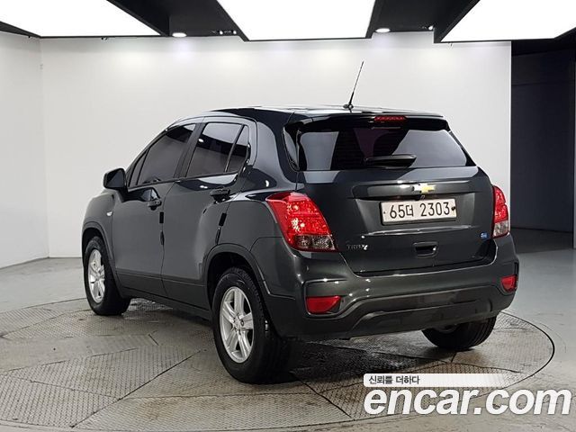 Chevrolet Trax 1.6 Diesel LS 2017 — фото 4