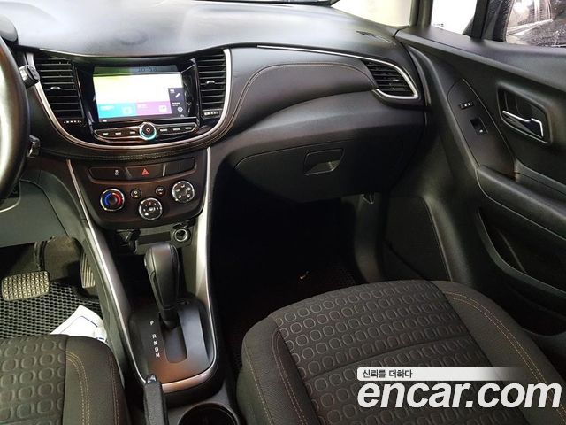 Chevrolet Trax 1.6 Diesel LS 2017 — фото 15