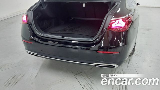 Mercedes-Benz E-Class (W214) E200 Avantgarde 2024 — фото 15