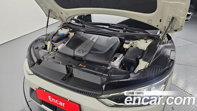 Kia EV6 Long Range Air 2022 — фото 6