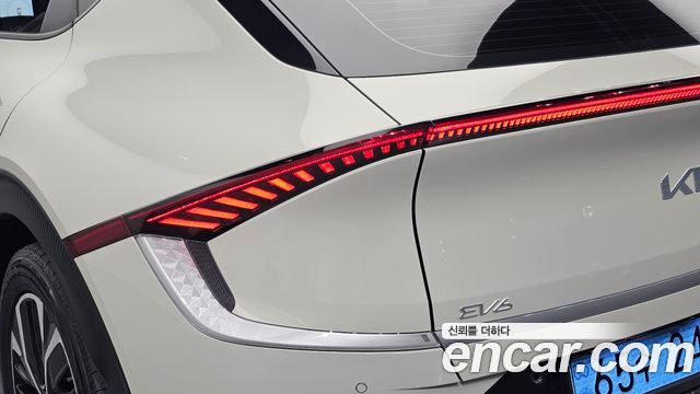 Kia EV6 Long Range Air 2022 — фото 23