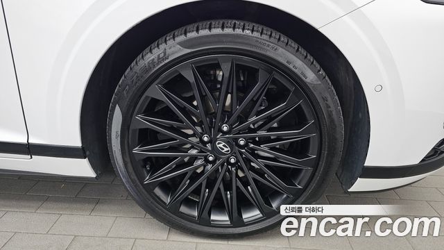 Hyundai Grandeur Hybrid (GN7) Calligraphy 2023 — фото 27