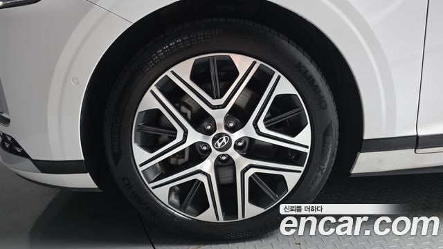Hyundai Grandeur (GN7) 3.5 LPG 2WD Premium 2023 — фото 5