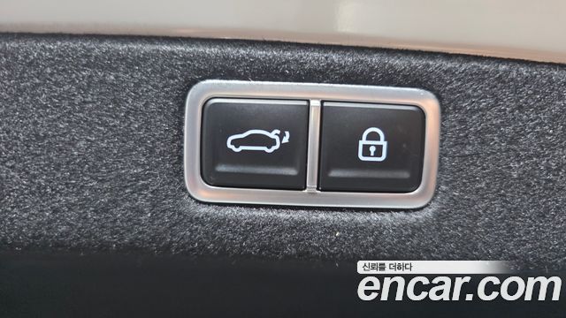 Hyundai Grandeur (GN7) 3.5 LPG 2WD Premium 2023 — фото 20