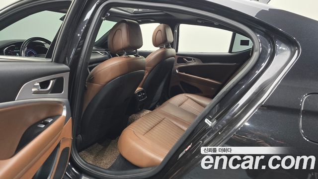 Genesis G70 2.2D AWD Supreme 2018 — фото 11