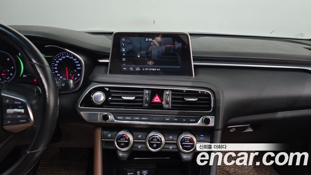 Genesis G70 2.2D AWD Supreme 2018 — фото 13