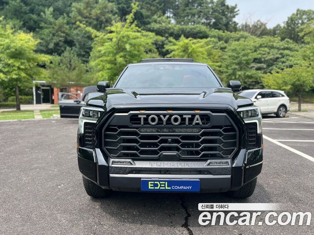 Toyota Tundra 3.5 HEV 2023 — фото 1