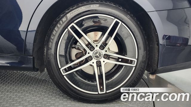 Mercedes-Benz E-Class (W214) E300 4MATIC AMG Line 2024 — фото 21