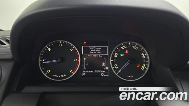 Land Rover Discovery 4 3.0 SDV6 HSE 2016 — фото 8