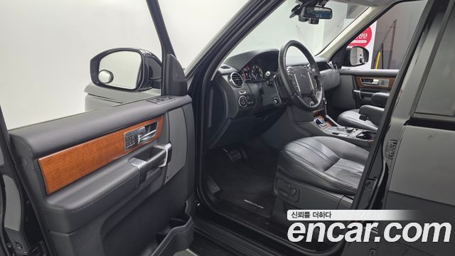Land Rover Discovery 4 3.0 SDV6 HSE 2016 — фото 10