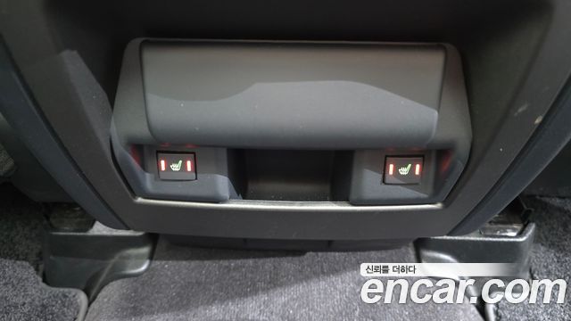 Land Rover Discovery 4 3.0 SDV6 HSE 2016 — фото 18