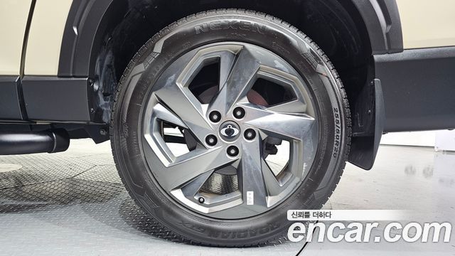 KG Mobility (SsangYong) Rexton Sports Khan Diesel 2.2 4WD Culman Noblesse 2024 — фото 21