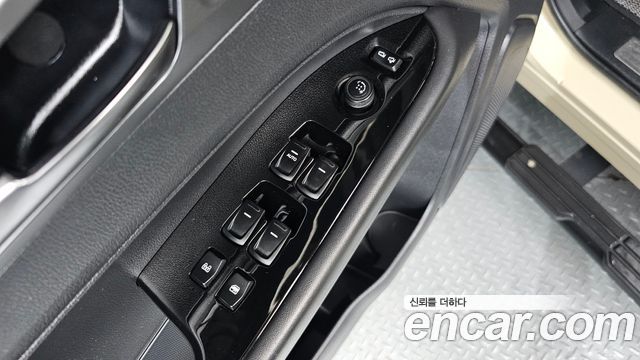 KG Mobility (SsangYong) Rexton Sports Khan Diesel 2.2 4WD Culman Noblesse 2024 — фото 27