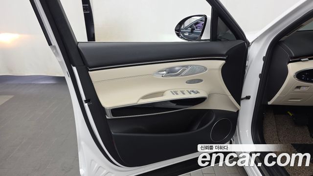 Genesis GV70 2.5T Gasoline 2WD 2025 — фото 24