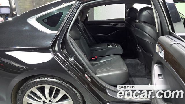 Genesis G80 3.3 GDI AWD Premium Luxury 2019 — фото 11