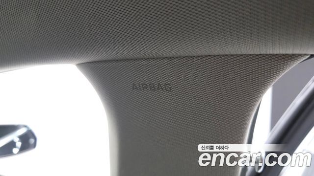 Genesis G80 3.3 GDI AWD Premium Luxury 2019 — фото 30