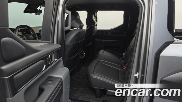 Kia Tasman 2.5T Gasoline 4WD Dynamic 2026 — фото 16